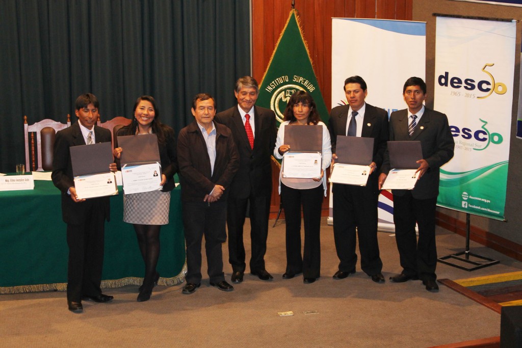 Julio Zevallos Julio (producción agropecuaria), Emma Quina (zootecnia) , Juan Santa Cruz (Responsable de Planificación),  Vilma Condori (fruticultura) , Edgard Vega (producción agropecuaria) y  Nilton Lipa (industrias alimentarias lácteas). 