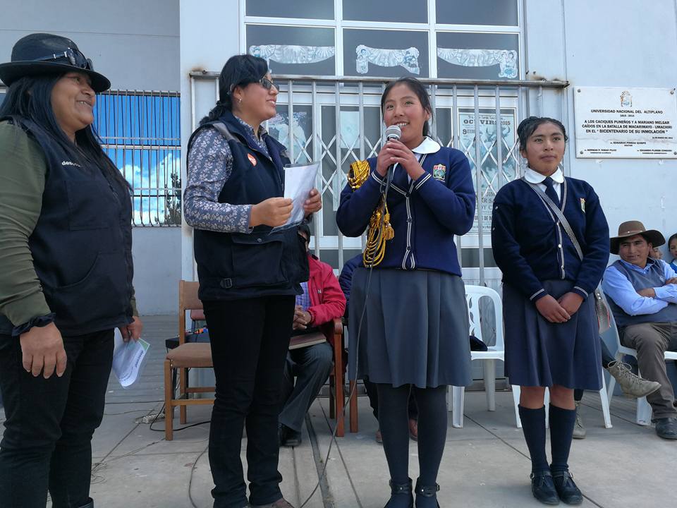 Entrega de constancias a municipios escolares ganadores del III concurso de proycetos escolares innovadores